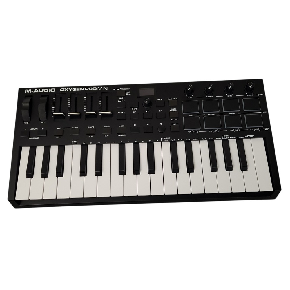 M-Audio Oxygen Pro Mini 32-Key MIDI USB Keyboard Controller Portable Black EUC